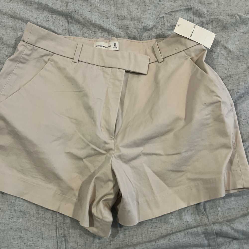 Abercrombie & Fitch Light Tan Shorts